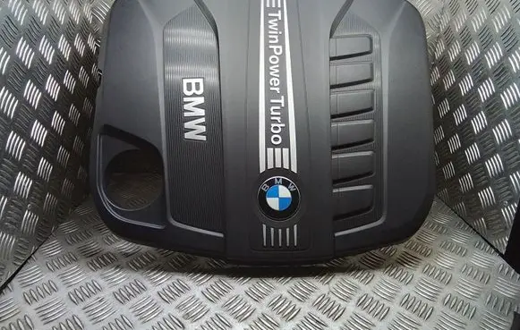 BMW 5 F10 F11 Engine cover (trim) 11148513453 8513453 11148513452