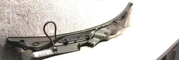 Mercedes-Benz E W212 Wiper trim A2128301013 A2128300013