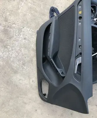 Audi A4 S4 B8 8K Front door card panel trim 8K1867105 8K2867105