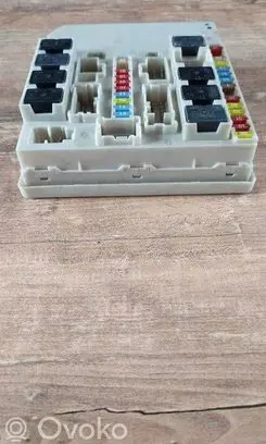 Renault Modus Fuse module 233293G