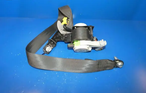 KIA Optima Front seatbelt