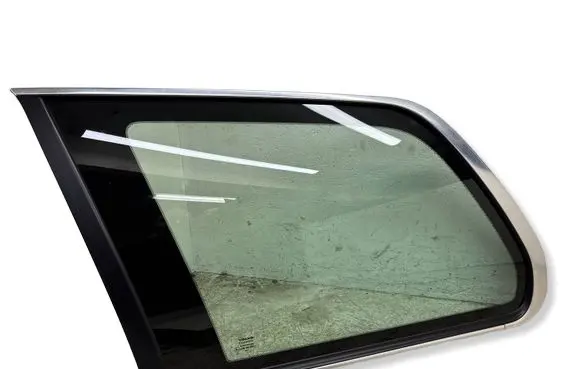 Volvo XC90 Rear side window 08620623