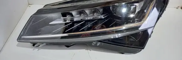 Skoda Superb B8 (3V) Headlight/headlamp 3V1941015 2911759