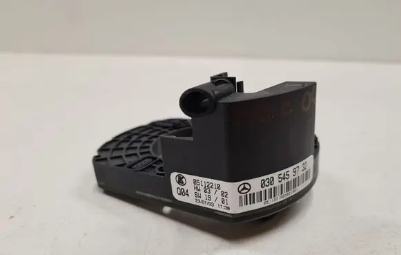 Mercedes-Benz E W211 Steering angle sensor 0305459732