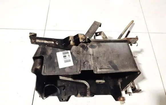 Battery box tray