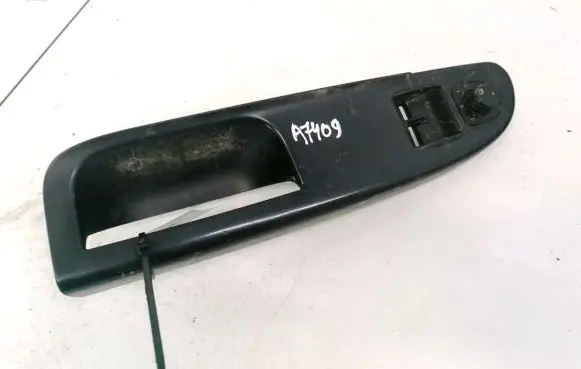 Volkswagen PASSAT B6 Wing mirror switch 3C1867171A