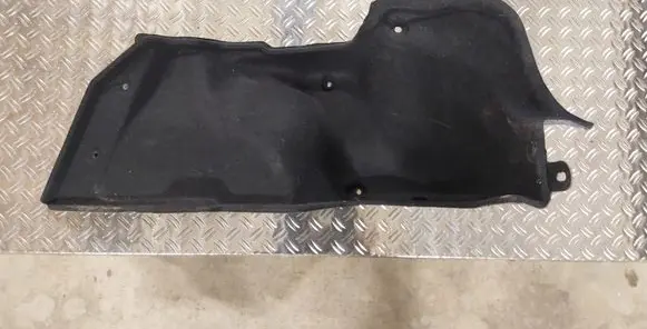 Trunk/boot lower side trim panel