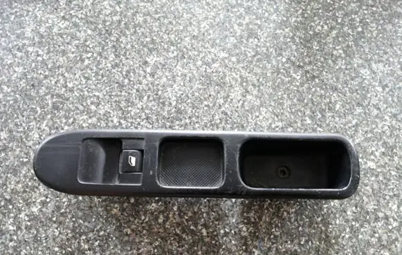 Peugeot 307 Electric window control switch 96351625XT