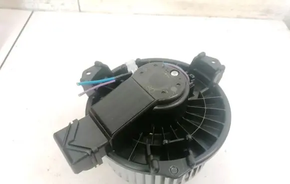Toyota Verso-S Heater fan/blower