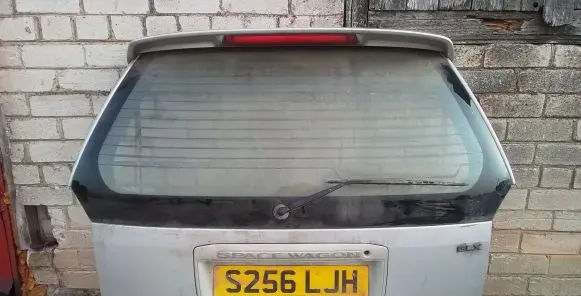 Mitsubishi Space Wagon Tailgate/trunk/boot lid