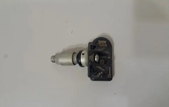 BMW i4 Tire pressure sensor 6877936 6877937