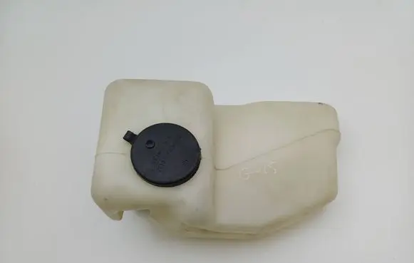 Citroen C15 Windshield washer fluid reservoir/tank 