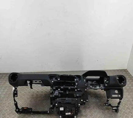 Citroen C4 III e-C4 Dashboard Y0090570
