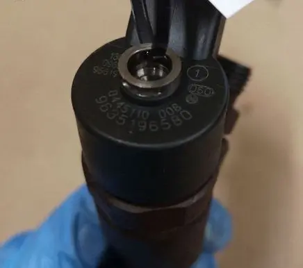 Citroen Xantia Fuel injector 0445110008