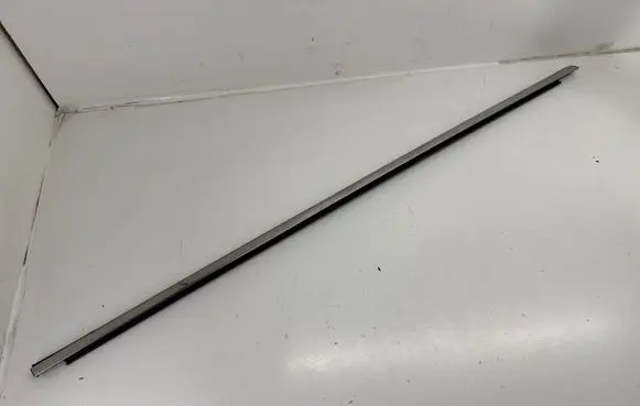 Volkswagen Tiguan Allspace Front door trim (molding) 5NA853332A2ZZ 5NA853332A