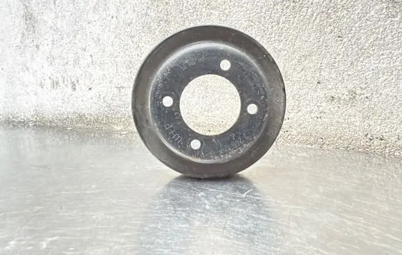 BMW 5 E39 Water pump pulley 2246129