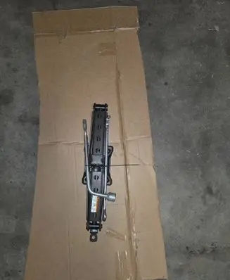 Toyota RAV 4 (XA40) Lift Jack
