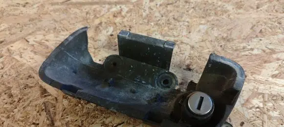 Opel Zafira A Front door lock