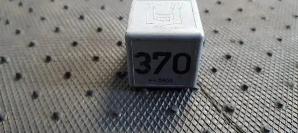 Audi A4 S4 B5 8D Other relay 8D0951253 V23134-J52-X300