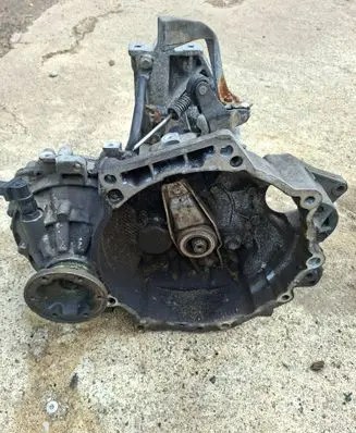 Volkswagen Golf IV Manual 5 speed gearbox EBF