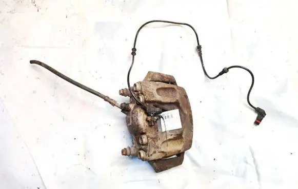 Mercedes-Benz E W212 Front brake caliper 4823b