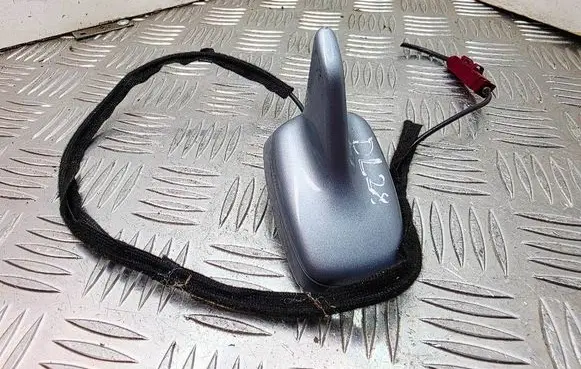 Audi A5 Sportback 8TA Aerial GPS antenna 8T8035503C