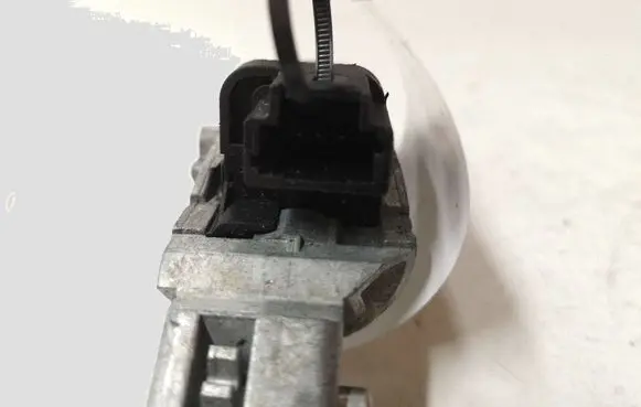 Peugeot 407 Ignition lock N0502455