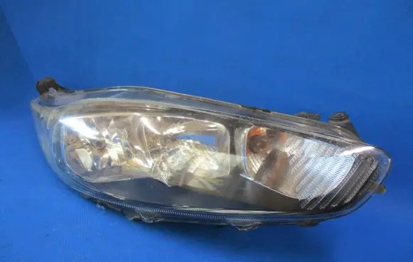Ford Fiesta Headlight/headlamp