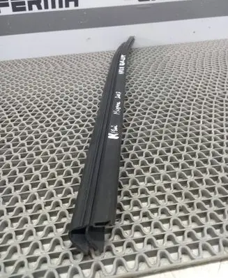Renault Megane IV Rear door glass trim molding