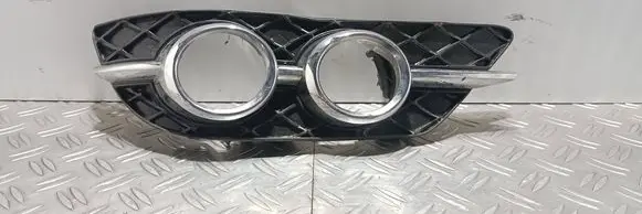 Mercedes-Benz C W204 Front fog light trim/grill A2048803424