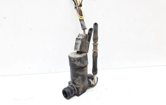 Volvo V70 Windscreen/windshield washer pump 1S7117K624FE