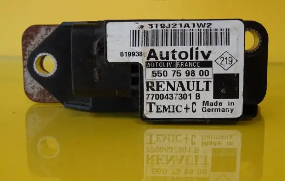 Renault Scenic I Airbag deployment crash/impact sensor 7700437301B