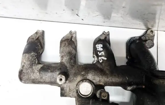 Mitsubishi Space Star Intake manifold 82000358
