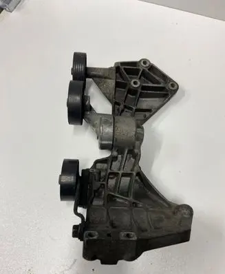 Mercedes-Benz A W168 Engine mounting bracket A6382020540