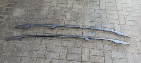 Roof bar rail