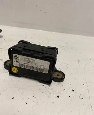 Volkswagen Golf V ESP acceleration yaw rate sensor 1K0907655C 10170103223 BA75G03QKY