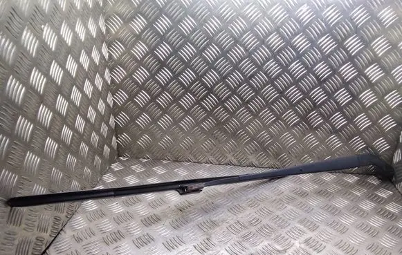 Nissan Leaf I (ZE0) Front wiper blade arm