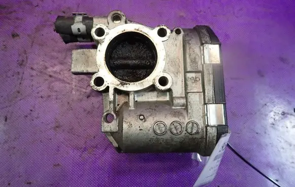 Opel Corsa C Throttle body valve 9157512