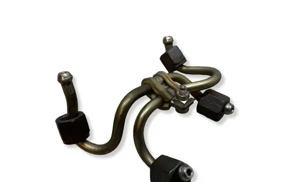 BMW X5 E53 Fuel injector supply line/pipe 