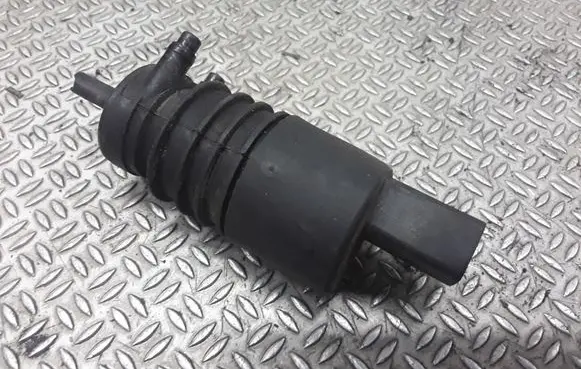 Audi A6 S6 C5 4B Windscreen/windshield washer pump