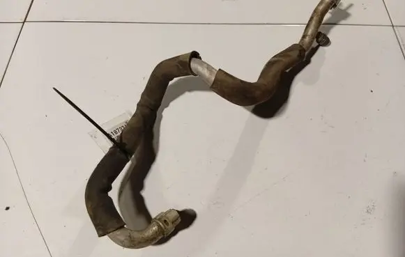 Air conditioning (A/C) pipe/hose