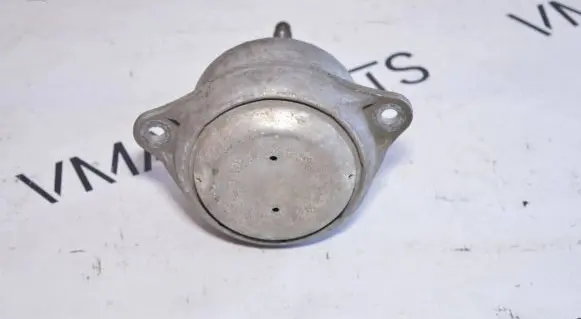 Porsche 911 996 Engine mount bracket 99337504906 99337504907 99337504908