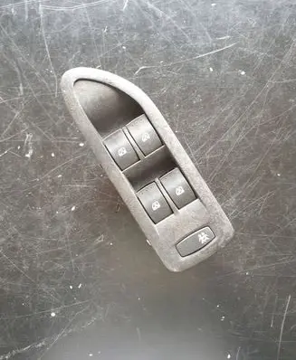 Renault Laguna II Electric window control switch 26515