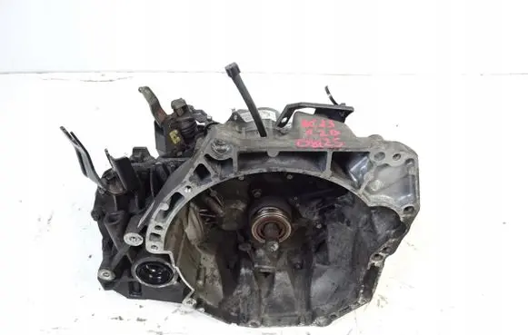 Nissan Micra Manual 5 speed gearbox JH3195