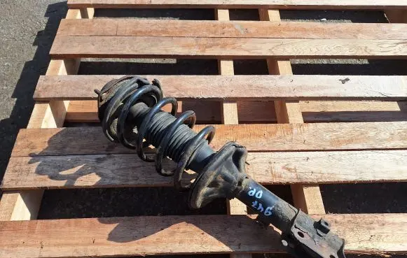 Hyundai Accent Front shock absorber with coil spring