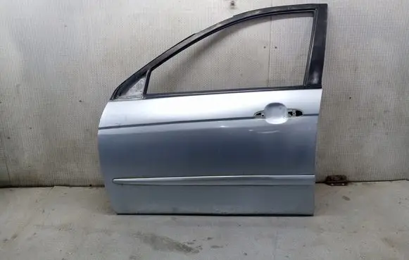KIA Cerato Front door