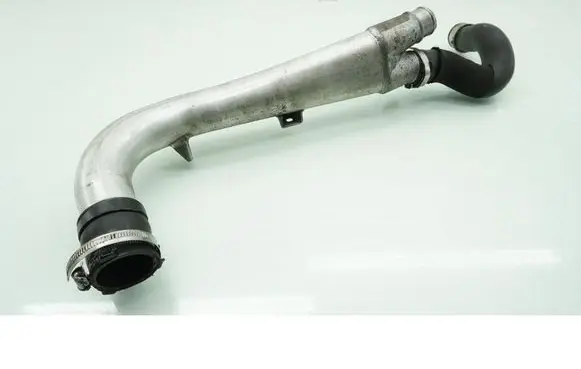 Audi Q7 4L Air intake hose/pipe 7L6145945C