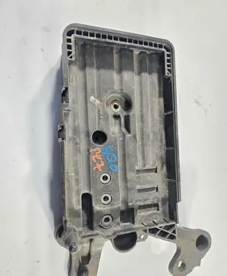 Audi A3 S3 8V Battery box tray 5Q0915321E