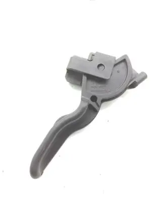 Opel Meriva B Engine bonnet (hood) release handle 13128231