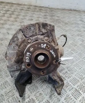Audi A3 S3 8L Front wheel hub